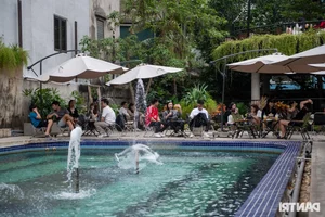 Inside Hanoi’s Massive 3,500m2 Cafe: A Hub for Coffee Lovers and Community Events - image 3