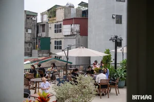 Inside Hanoi’s Massive 3,500m2 Cafe: A Hub for Coffee Lovers and Community Events - image 10