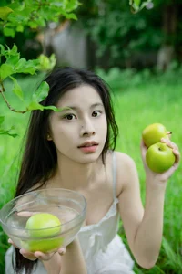 YiTuYu Art Language Vol.9899 Tian Lan Lan Captivating Portrait Photography - image 0