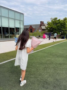 The Elegant Growth and Style of Kwon Sang Woo's Daughter - image 8