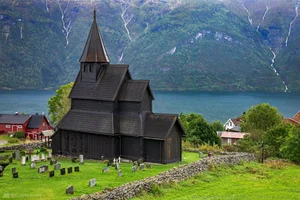 Discover the Majestic Beauty of the World's Oldest Wooden Church - image 5