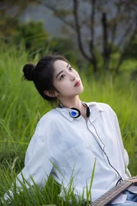 YiTuYu Art Language Vol.10520: Stunning Artistic Portraits of Lin Yun Si - image 15