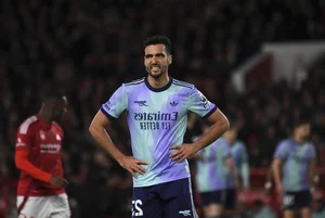 Premier League Update: Title Race and Relegation Battles Heat Up - image 8