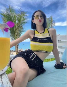 Korean Beauty Visits Vietnam: Elegant Fashion and Flawless Style - image 0