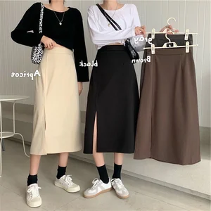 Four Perfect Skirt Pairings to Elevate Your Style and Elongate Your Legs - image 5