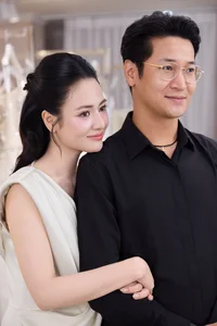 Secret Marriage Revealed: Vbiz Couple Celebrates 4 Years of Hidden Bliss - image 2