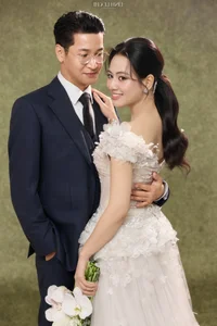 Secret Marriage Revealed: Vbiz Couple Celebrates 4 Years of Hidden Bliss - image 0