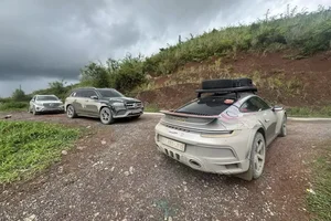 Porsche 911 Dakar Arrives in Vietnam After Two Months of 'Testing' in China - image 1
