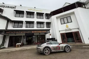 Porsche 911 Dakar Arrives in Vietnam After Two Months of 'Testing' in China - image 7