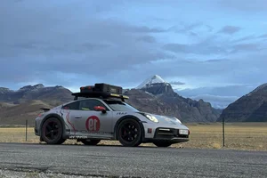 Porsche 911 Dakar Arrives in Vietnam After Two Months of 'Testing' in China - image 6