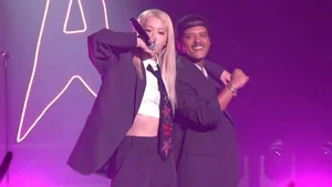 Rosé and Bruno Mars Ignite the Stage at MAMA Awards 2024 - image 11