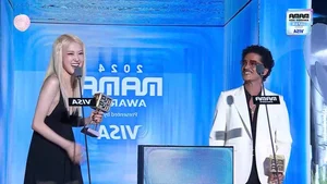 Rosé and Bruno Mars Ignite the Stage at MAMA Awards 2024 - image 25