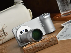 vivo X300 Ultra Unveiled: 200MP Dual Cameras and 400mm Zeiss Zoom Lens - image 3