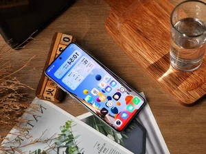 vivo X300 Ultra Unveiled: 200MP Dual Cameras and 400mm Zeiss Zoom Lens - image 2
