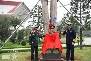 Official Welcoming Ceremony for Chinese Defense Minister Dong Jun in Vietnam - image 3
