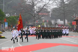 Official Welcoming Ceremony for Chinese Defense Minister Dong Jun in Vietnam - image 10