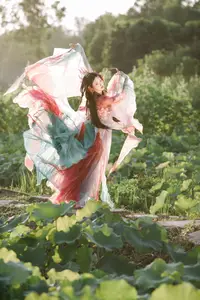 YiTuYu Vol.8746: Dong Chu Liu – Ethereal Beauty in Ancient Chinese Attire – Asian Art Photography - image 6
