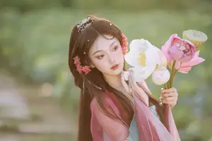YiTuYu Vol.8746: Dong Chu Liu – Ethereal Beauty in Ancient Chinese Attire – Asian Art Photography - image 13