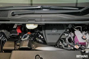 Toyota Alphard Review: Why This Luxury MPV is the Ultimate 'Ground Private Jet' - image 2