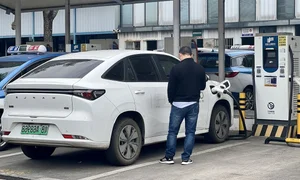 Exploring Asia's Largest Electric Vehicle Charging Station: A Leap Toward Sustainable Infrastructure - image 6