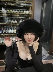 High-Fashion Tailoring: Empowering Women to Define Their Own Bold Style and Post-Baby Confidence - image 2
