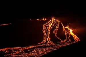 Spectacular Aerial Views of Active Volcano Eruptions From Around the World - image 4