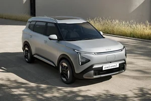 A Close-Up Look at the 2025 Kia Carens Clavis EV: Affordable Innovation - image 6