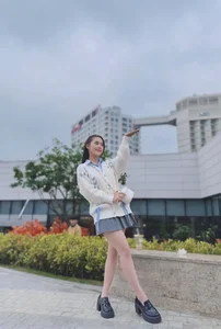 Vietnamese Star Updates: Quang Su Returns to Hanoi as Thuy Anh Stuns in Elegant Bare-Back Dress - image 9