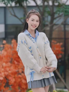 Vietnamese Star Updates: Quang Su Returns to Hanoi as Thuy Anh Stuns in Elegant Bare-Back Dress - image 39