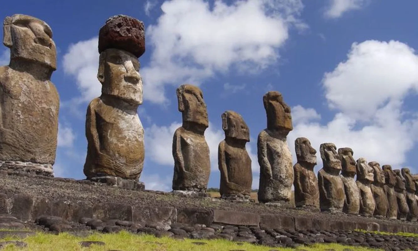 9 Shocking Theories About the Moai Statues of Easter Island