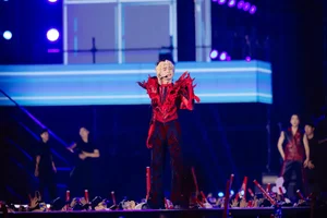Call Me By Fire Concert Turns Cold Hanoi Winter into Summer Heat - image 0