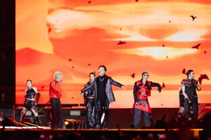 Call Me By Fire Concert Turns Cold Hanoi Winter into Summer Heat - image 14