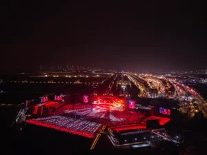 Call Me By Fire Concert Turns Cold Hanoi Winter into Summer Heat - image 12