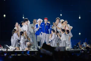 Call Me By Fire Concert Turns Cold Hanoi Winter into Summer Heat - image 16