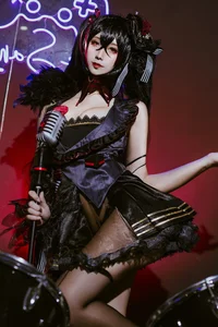 Stunning Taihou Idol Cosplay by Jiuqu Jean: A Fusion of Gaming and Art - image 6