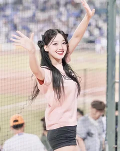 What Happened to Woo Soo Han, South Korea's Viral Cheerleader Who Outshined K-Pop Idols? - image 7