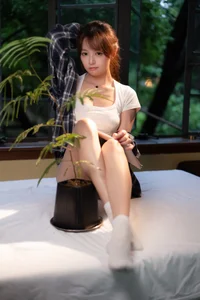 YiTuYu Art Language Vol.9738 Xiao Yi Elegant Photography Set - image 1