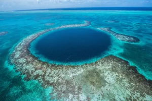 Astonishing Secrets Hidden Inside Giant Sinkholes: Underground Ecosystems and Ancient Discoveries - image 1