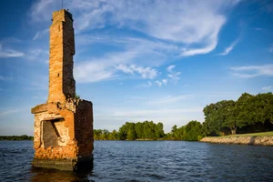 Astonishing Secrets Hidden Inside Giant Sinkholes: Underground Ecosystems and Ancient Discoveries - image 4