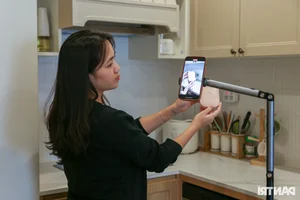 How a Mom of Two Replaced Her Corporate Job with TikTok - image 2