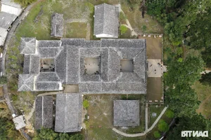 Discovering the Historic Hmong King Mansion in the Rocky Highlands of Ha Giang - image 14