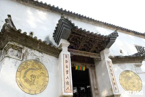 Discovering the Historic Hmong King Mansion in the Rocky Highlands of Ha Giang - image 3