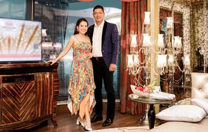 Miss World Vietnam Luong Thuy Linh Shares Heartwarming Photos with Her Mother - image 9