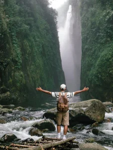 Discovering Dragon Waterfall: Nature's Majestic Masterpiece - image 0