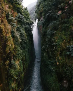 Discovering Dragon Waterfall: Nature's Majestic Masterpiece - image 4