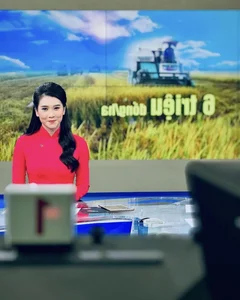 The Private Life and Career of a Beloved Prime-Time News Anchor - image 1