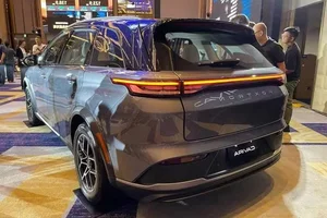 Foxtron Cavira: The iPhone Maker’s New Electric Vehicle Debuts with High Expectations - image 2
