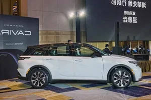 Foxtron Cavira: The iPhone Maker’s New Electric Vehicle Debuts with High Expectations - image 1