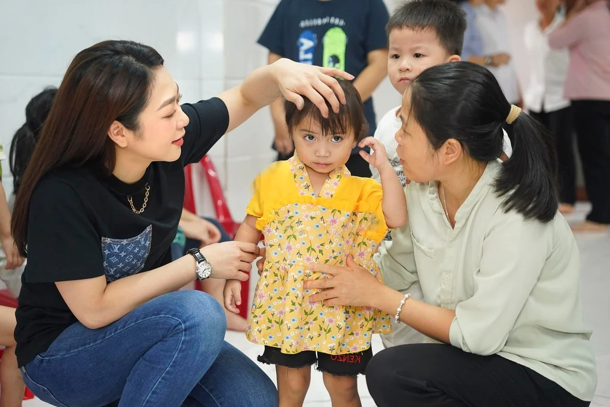 Mai Ngoc’s Golf Course Elegance and Duc Phuc’s Charming Style Update