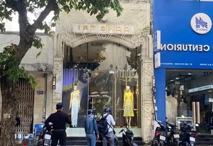 Examining Designer Cong Tri’s Career and Influence Amidst Recent Public Speculation - image 8